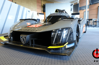 In the Peugeot Sport box for the virtual 24 hours of Le Mans