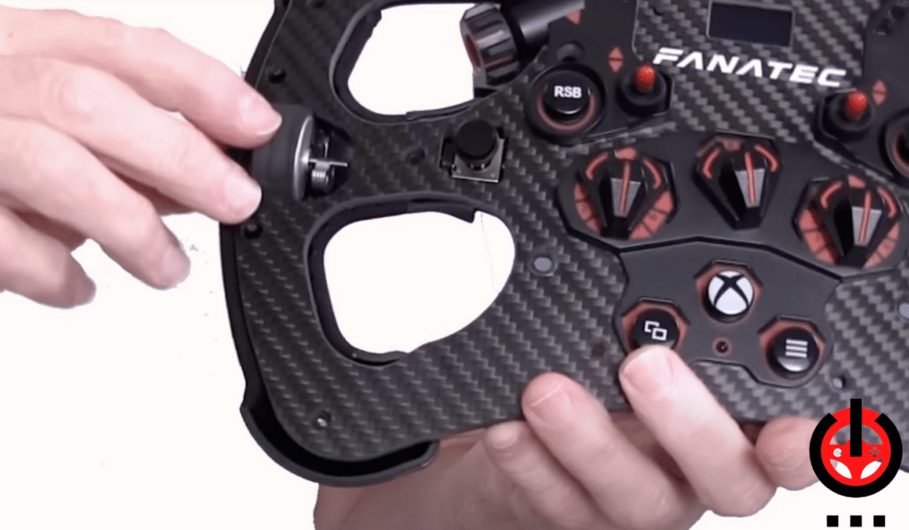 les moteurs de vibration dans le Fanatec Clubsport Formula V2.5 sont très utiles si bien utilisés !