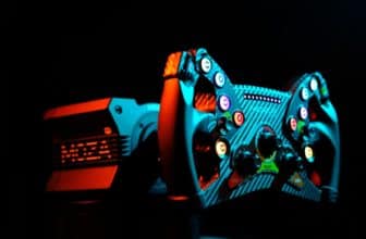 Moza KS steering wheel and direct drive R12 base at a glance