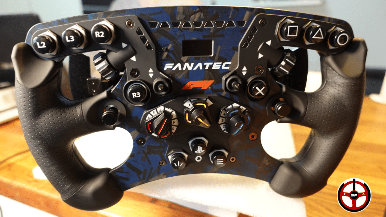 F1 Racing Wheel Screen Fanatec Clubsport Racing Wheel F1 compatible with PS5 and PC